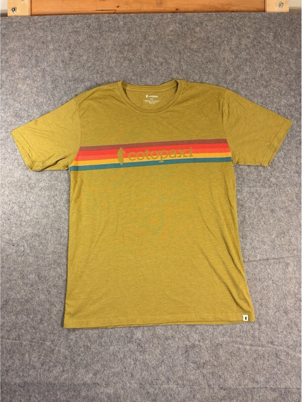 Cotopaxi Mens L Orange Crew Neck Short Sleeve Graphic Llama Logo Tee Lightweight